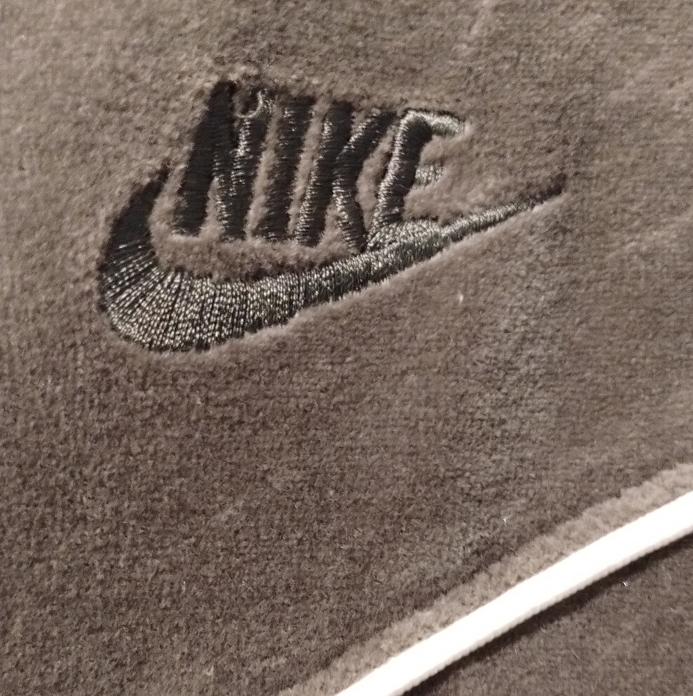 Nike Sportswear Vintage Velour Jacket - Picture 12 of 15